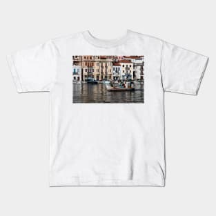 Coming into Port Kids T-Shirt